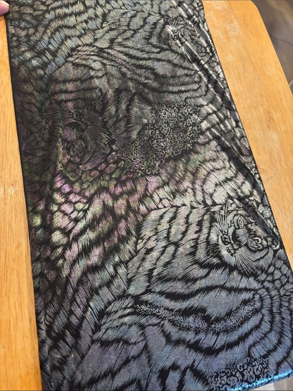 Reptile Habitat Decorative Black Iridescent Tiger Pattern Liner